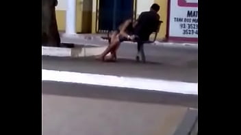 Novinha Safada Chupando Gostoso Um Pau Na Praça Da Cidade