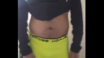 Estoy Modelando En Calzones 3