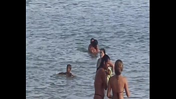 Casal Maluco Dando _umazinha_ Na Praia Rio Das Ostra
