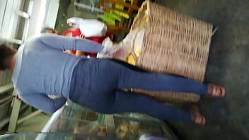 Voyeur, Peru, Comprando-pan - Unknown - 2025 - Incredible - Experience - Video 3752868