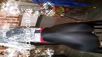 Culo En Calza Exitando A Todos