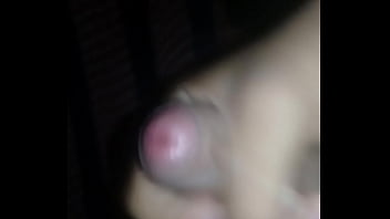 Me La Jalo Cuando Nadie Ve.