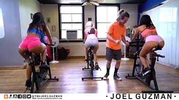 Joel Guzman Folla Con Alicia Fournes En Pleno Entrenamiento