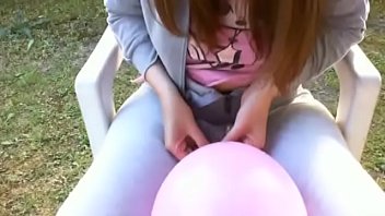 Palloncini Fetish Gonfio In Giardino E Ti Faccio Eccitare Come Un Porco