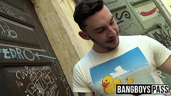 Gay Jock Sucks Cock Before Making It Cum Harder With Handjob