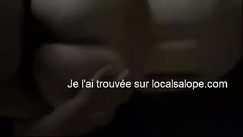 Cette étudiante Super Sexy Sait Monter Parfaitement Cette Grosse Bite