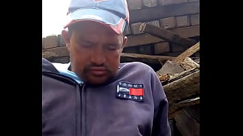 B. En La Calle/drinker In The Street