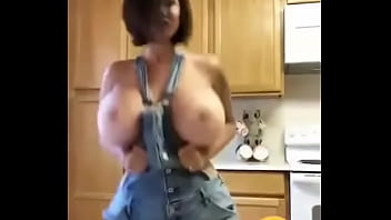 Tetona Bailando Quien Es?