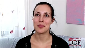 Carmen Croft - Flawless Babe Shows Everything (casting)