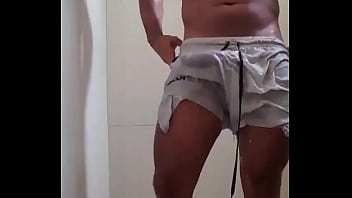 Moreno Gostoso Sensulaizando No Banho