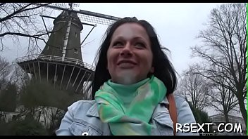 Sexy Fat Hooker Gets Finger Screwed And Gives Steamy Oral-job