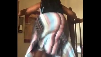 Sultry Simone Wants U To Nut