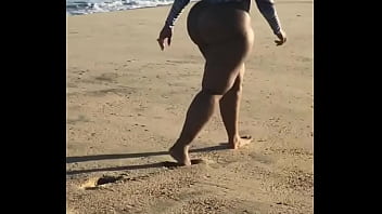 Cherokee D_ass Walking Booty