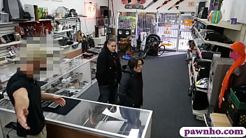 Couple Slut Try To Steal And Get Rammed At The Pawnshop