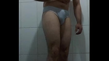 Rico Exitante Desnudo