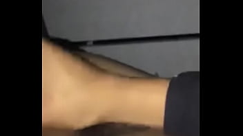 Se Masturba Para Mi En Su Cama