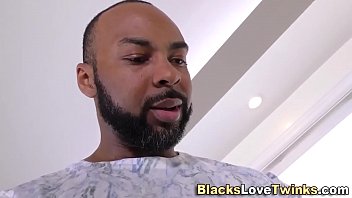 Dude Sucks Off Black Man