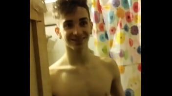 Nacho Ron Busca Sexo