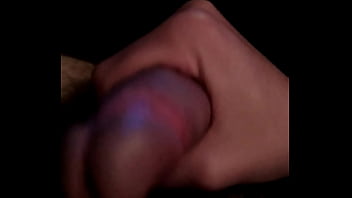 Chico Joven Masturbandose