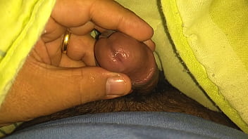 Masturbação Masculino Tesão Lendo Contos Eróticos