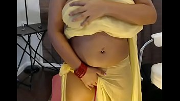 Bbw Amateur Plays Webcam Porn