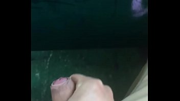 Paja En El Autobús - masturbation, gay, gay-amateur - Video 3712938