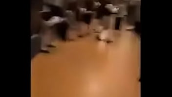 Harun Verft De Muren Bruin