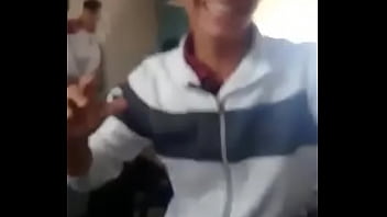 Joven Se Masturba En Plena Clase