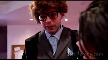 2 College Sweeties Sucks Off Lucky Nerd In Parody Of R. Of The Nerds