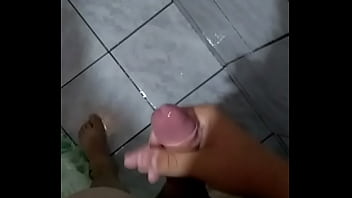 Gozando No Banho - gozada, masturbando, soloboy, novinho - Video 3488731