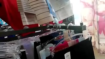 In Negozio Un Gioco Davvero Super Fetish Pieno Di Sorprese E Di Cose Estreme