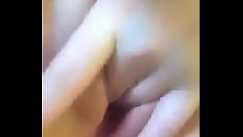 Irmao Consegue Video Da Irma Tocando Sirica Do Celular Dela Sem Ela Saber