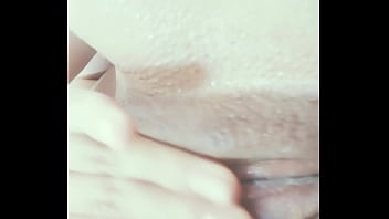 Yo Tocandome En El Baño De Un Motel