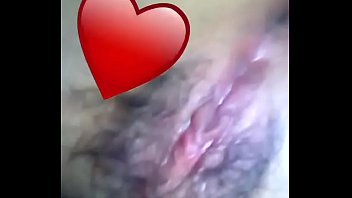 María Se Toca Mientras Se Queda Sola En Su Casa