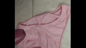 Corrida En Bragas De Mi Mujer 5