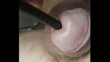 J Essai De Mettre Le Stylo Dans Ma Petite Bite