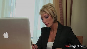 Masturbating Milf Toying Her Asshole