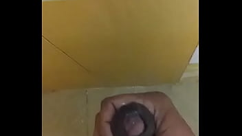 Masturbating Guy - masturbation, guy, slow-motion, hard-rock-cock - Video 3677104