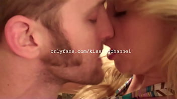 Blonde, Blondes, Kiss, Kissing, Tongue-kissing, French-kissing - Blonde - 2025 - Amazing - Session - Video 3655128