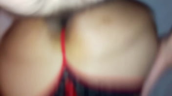 Su Cola Es Un Bombon