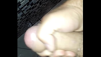 Putao Punhetando A Pica Grossa