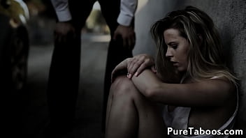 Gorgeous Teen Stepdaughter Gets Creampied