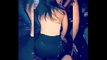 Latina Perreando Rico