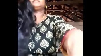 Hot Mallu Aunty Stripping Showing Juicy Tits