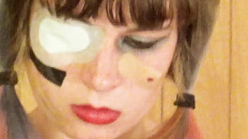 Sex Y Stripper Making Her Big Comeback / White Gardenia