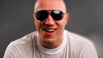 SKINHEAD SMOKES AND SPITS ON YOU - 016, BOXER 2 - 015