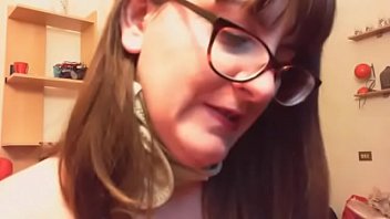 Carlo è Un Grande Segaiolo Ed Io Amo Vederlo Masturbare Vuoi Provare?