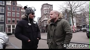 Sexy Black Hooker Sucks A White Big Pole And Gets Licked Hard