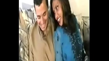 Indian Wife Invites Neighbour For Sex After Husband Goes Work