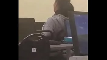 Se La Chupo En El Salón A Mi Novia